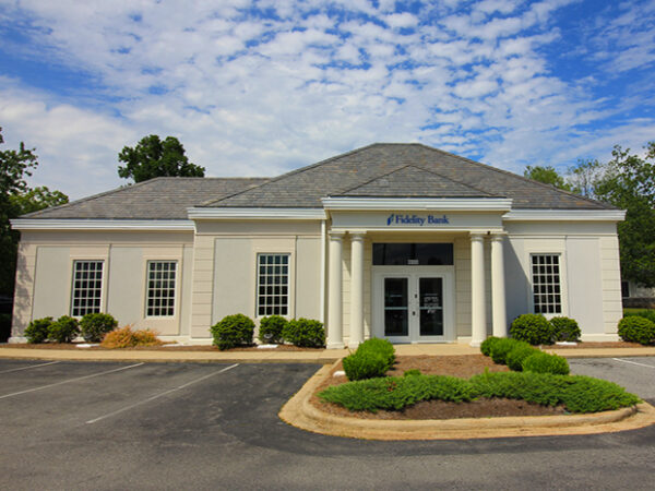 An image of a sunny day at the Gastonia - Cox Road bank